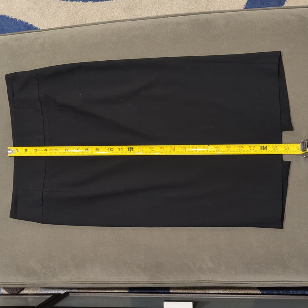 Zara Basic Black Pencil Skirt